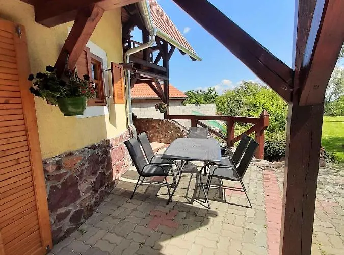 - Balaton 20230 펜션 Szentantalfa